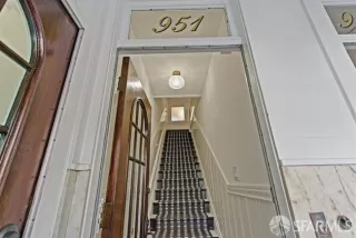 Photo #3: 425084162 Listing 