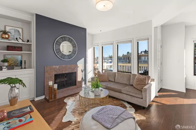 MLS: 425084212 Condo For Sale