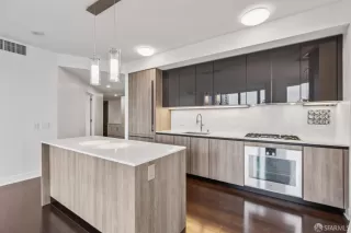 Photo #5: 425084613 Listing 