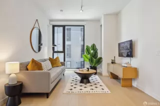 Photo #3: 425084820 Listing 