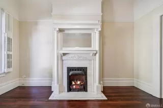 Photo #6: 425084992 Listing