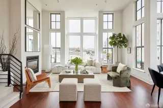 Photo #1: 425085084 Listing 