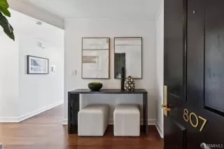 Photo #2: 425085315 Listing