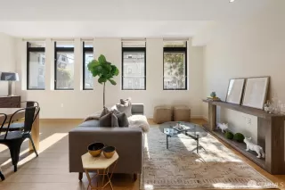 Photo #3: 425085316 Listing 