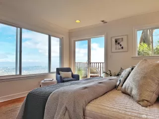 Photo #5: 425085572 Listing