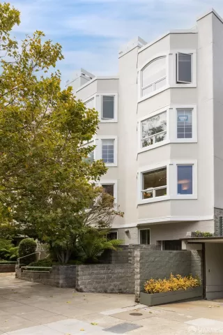 Primary Photo for MLS#: 425085724