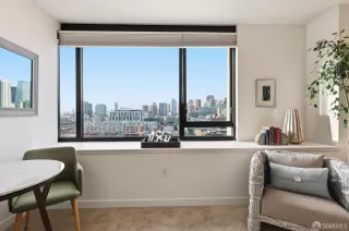 Photo #4: 425086313 Listing