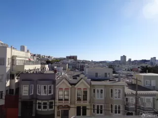 Photo #5: 425086405 Listing