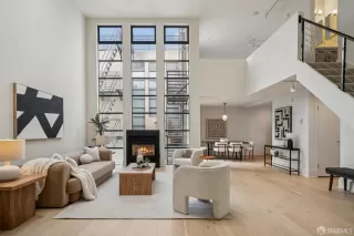 Photo #3: 425086513 Listing 