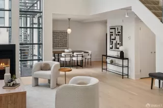 Photo #6: 425086513 Listing 