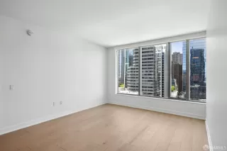 Photo #4: 425087142 Listing 