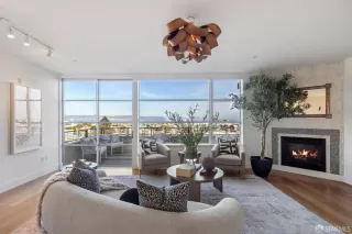 Photo #6: 425087266 Listing 