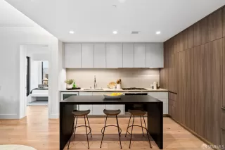 Photo #6: 425087329 Listing 