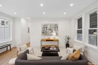 Photo #5: 425088022 Listing