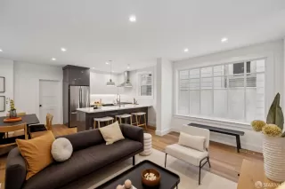 Photo #6: 425088022 Listing