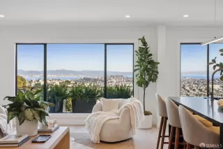 Photo #5: 425089308 Listing 