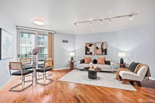 Primary Photo for MLS#: 425089869