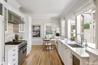 Photo #2: 425089887 Listing 