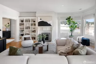 Photo #6: 425089887 Listing 