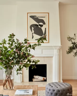 Photo #4: 425090324 Listing 