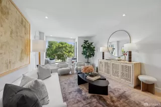 Photo #4: 425090343 Listing 