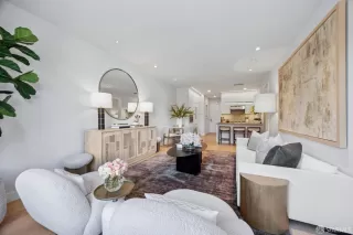 Photo #5: 425090343 Listing 