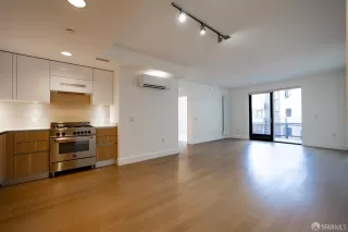 Photo #1: 425090780 Listing 