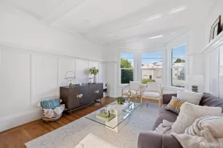 Photo #4: 425090839 Listing 