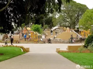 Photo #3: 425090951 Listing