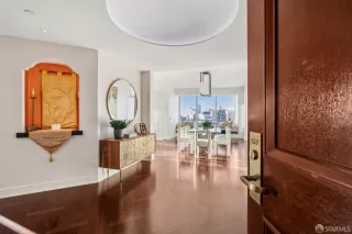 Photo #2: 425091049 Listing