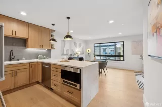 Photo #1: 425091410 Listing 