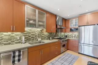 Photo #6: 425091620 Listing 