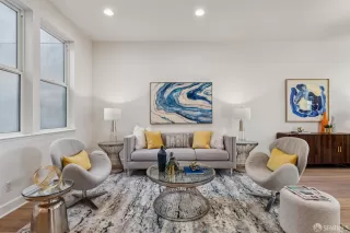 Photo #5: 425091702 Listing