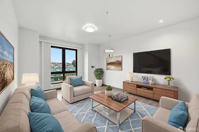 MLS: 425091853 Condo For Sale