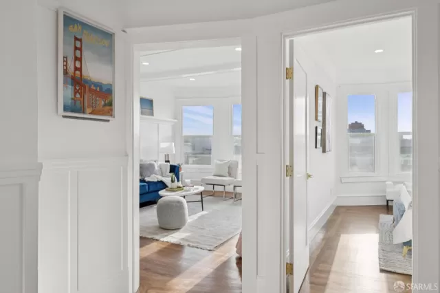 MLS: 425092347 Condo For Sale