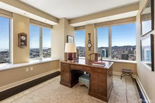 Photo #5: 425092670 Listing