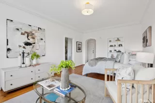 Photo #5: 425092819 Listing 