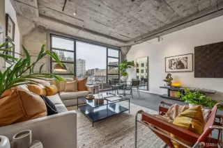 Photo #4: 425093003 Listing 