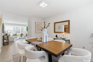 Photo #5: 425093128 Listing 