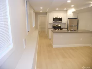 Photo #2: 425093138 Listing 