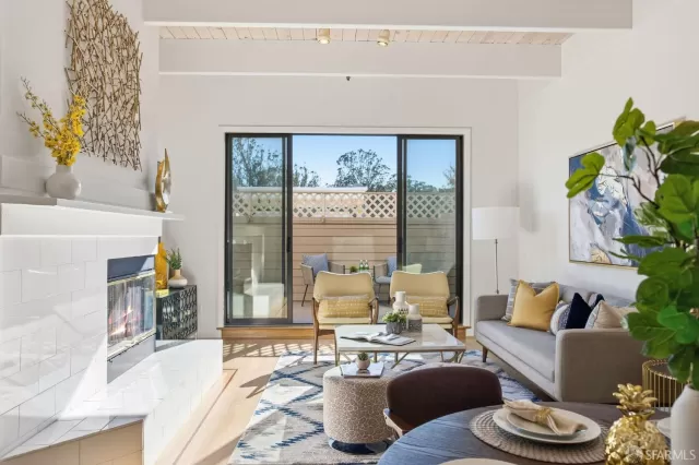 MLS: 425093232 Condo For Sale