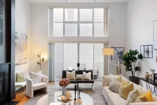 Photo #6: 425093289 Listing