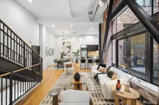 Photo #3: 425093334 Listing