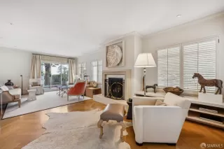 Photo #2: 426093395 Listing 