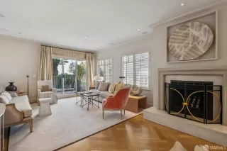 Photo #4: 426093395 Listing 