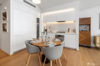 Photo #6: 426093456 Listing 