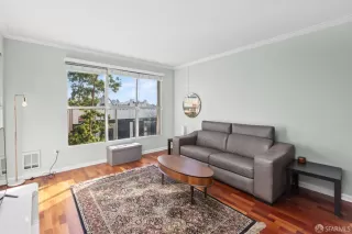 Photo #6: 426093689 Listing 