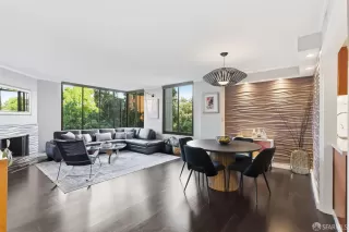 Photo #2: 426093796 Listing 