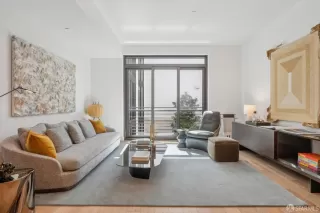 Photo #5: 426093860 Listing 