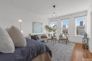 Photo #2: 426094285 Listing 